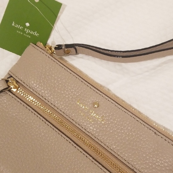 🆕️ Kate Spade Wristlet - Picture 3 of 7